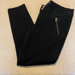 American Eagle Black Low Rise Moto pants size 8